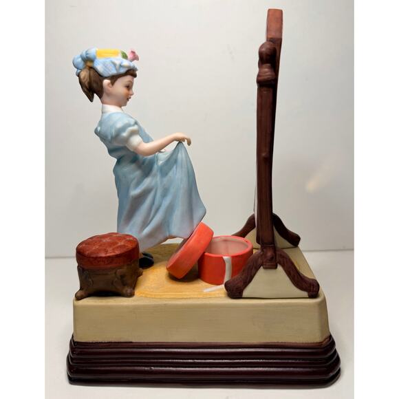 VTG Norman Rockwell Figurine Music Box "Almost Grown Up" 1986 Museum Collection - Picture 4 of 7